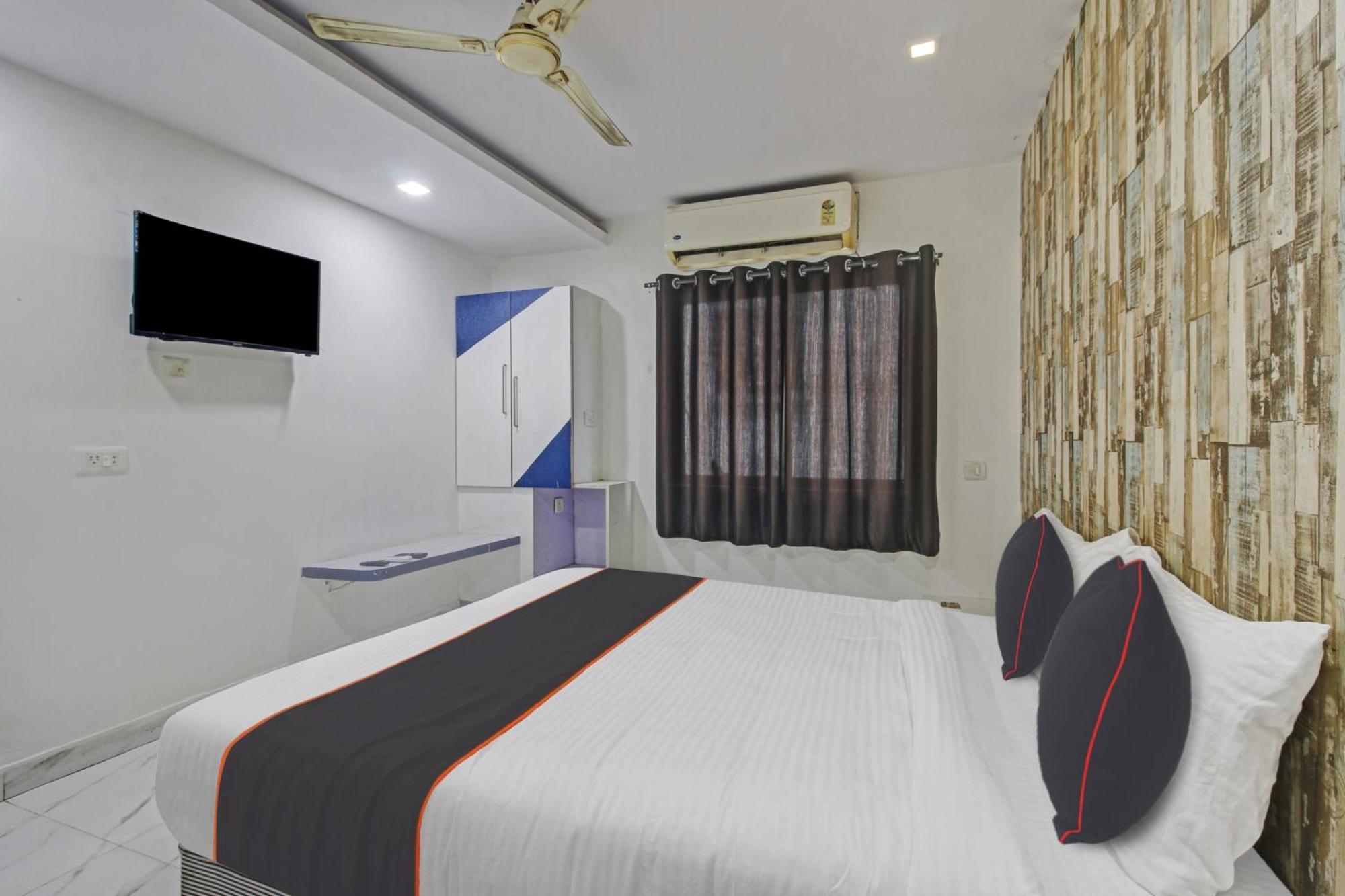 Hotel Collection O Sai Krupa Hyderabad Exterior foto