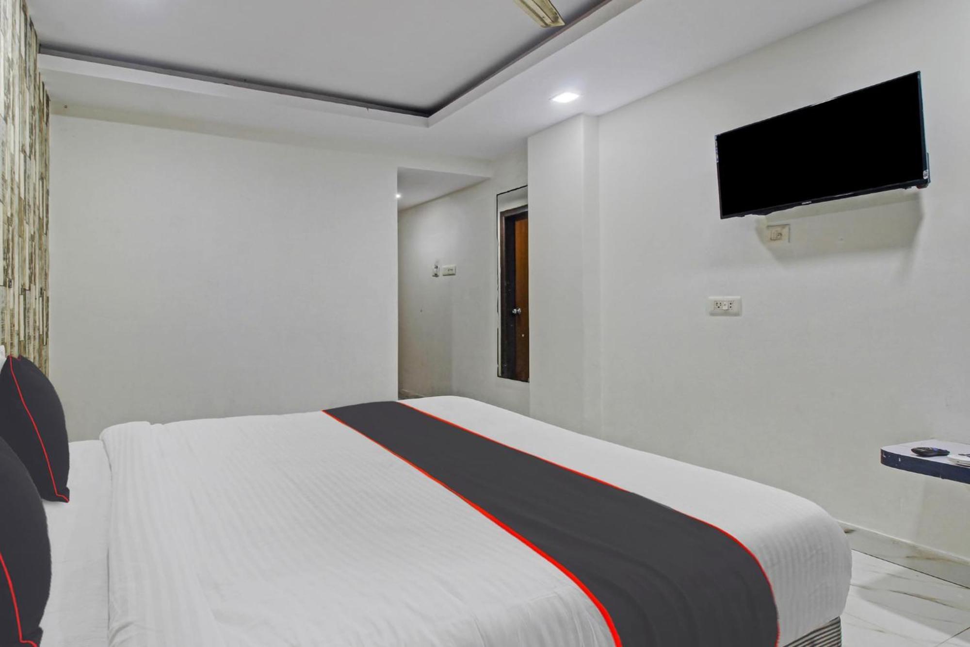 Hotel Collection O Sai Krupa Hyderabad Exterior foto